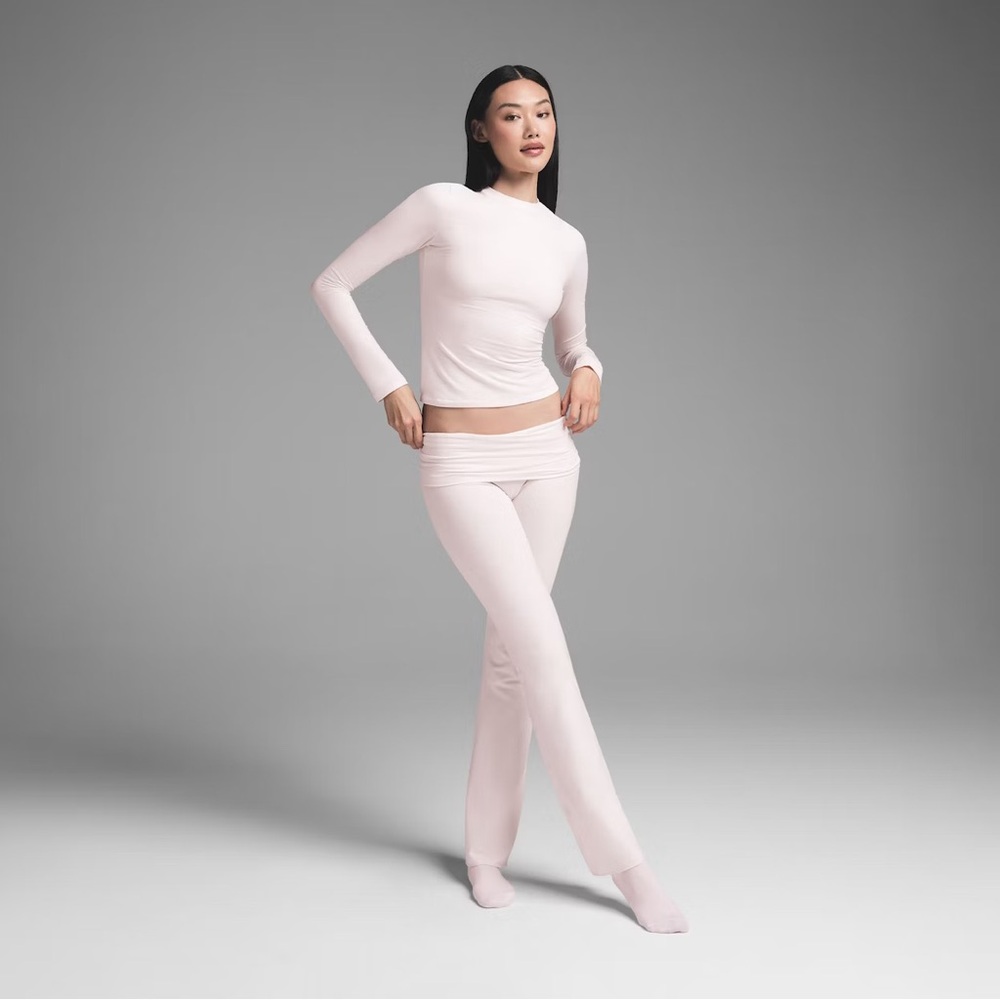 NWT SKIMS Cotton Jersey Long Sleeve T Shirt, Barely Pink